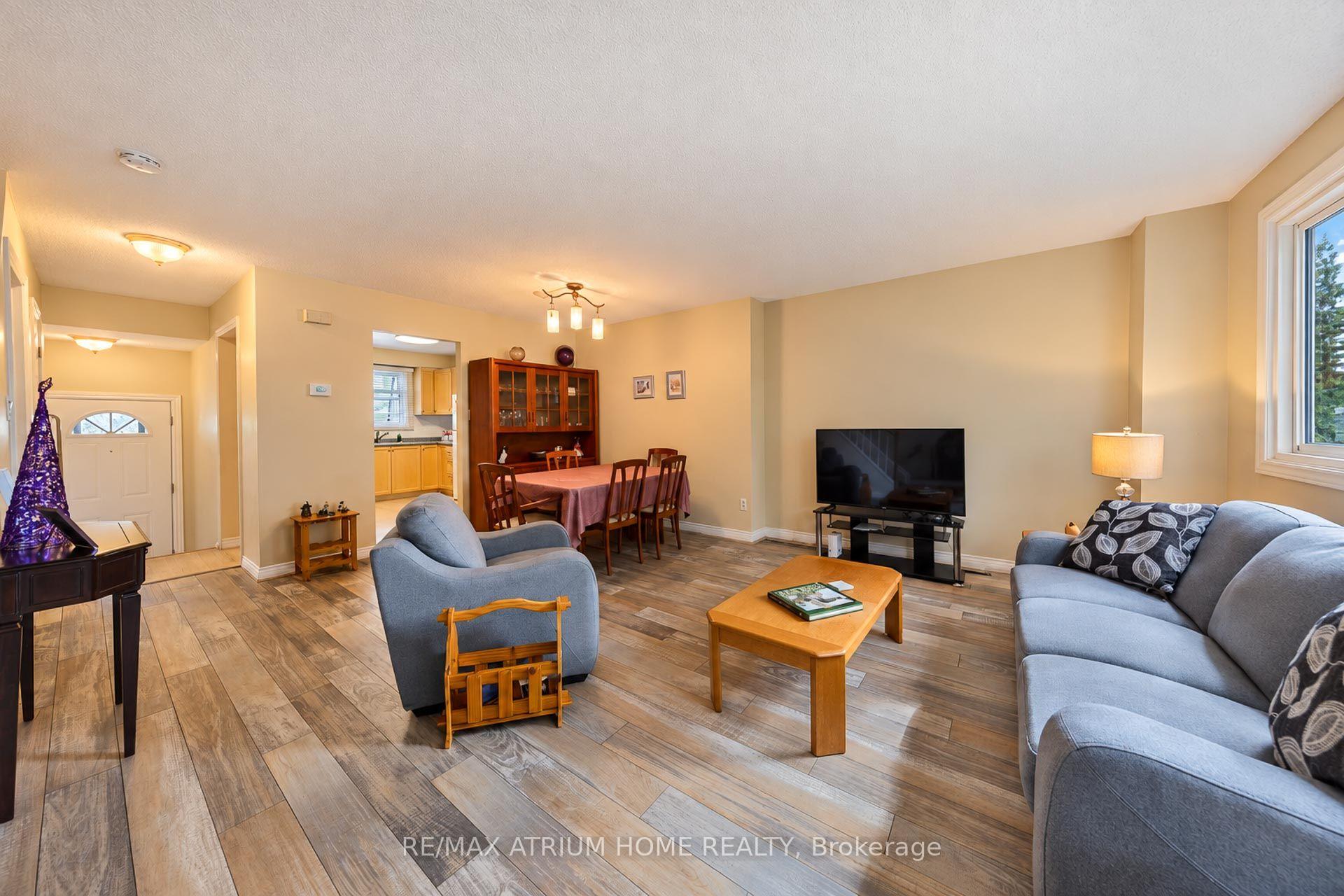 Photo 19 of 38 Purple Sageway, North York, Hillcrest Village — HOMEH