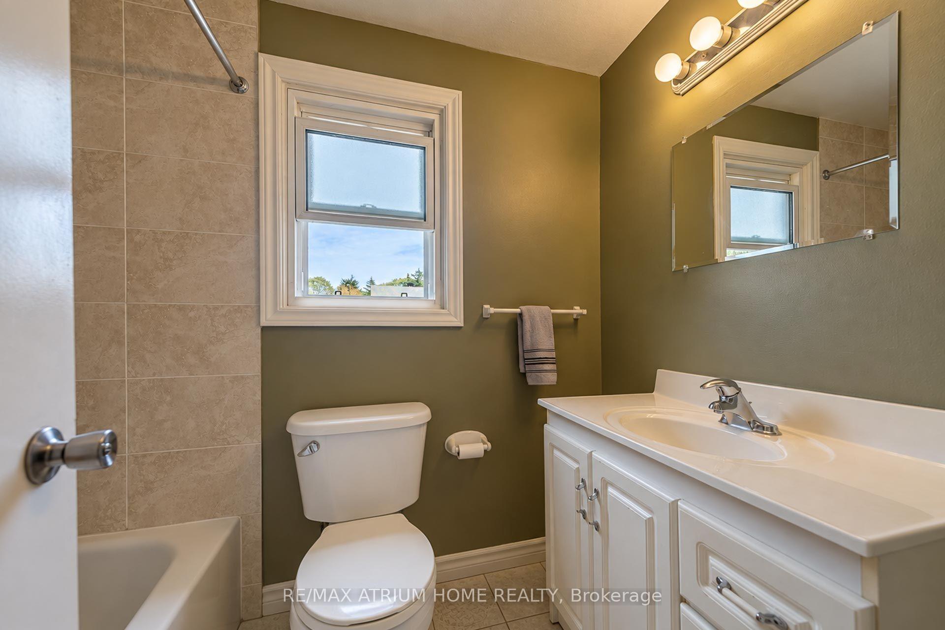Photo 28 of 38 Purple Sageway, North York, Hillcrest Village — HOMEH