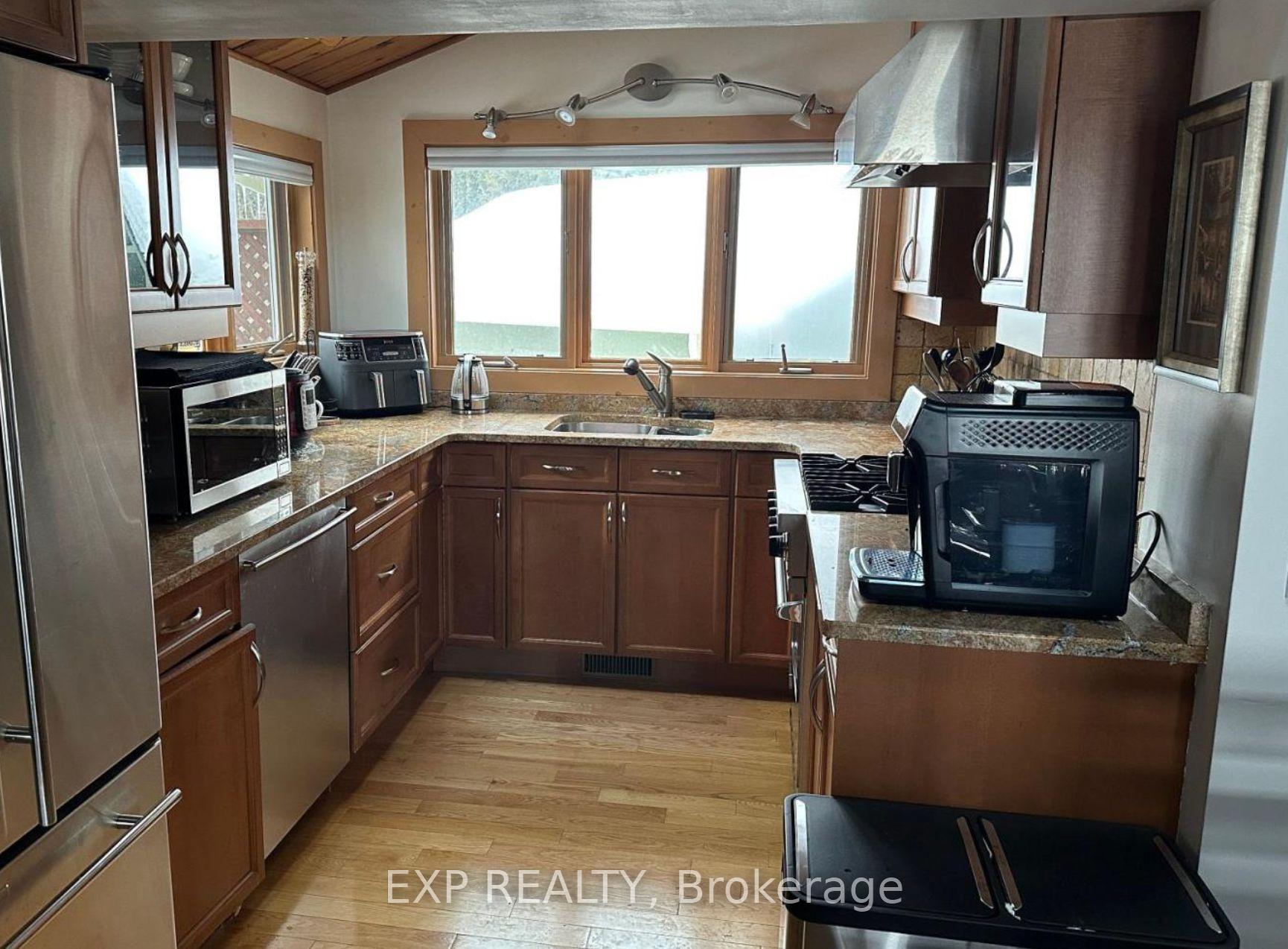 Photo 7 of 171 Chamonix Crescent, Blue Mountains — HOMEH
