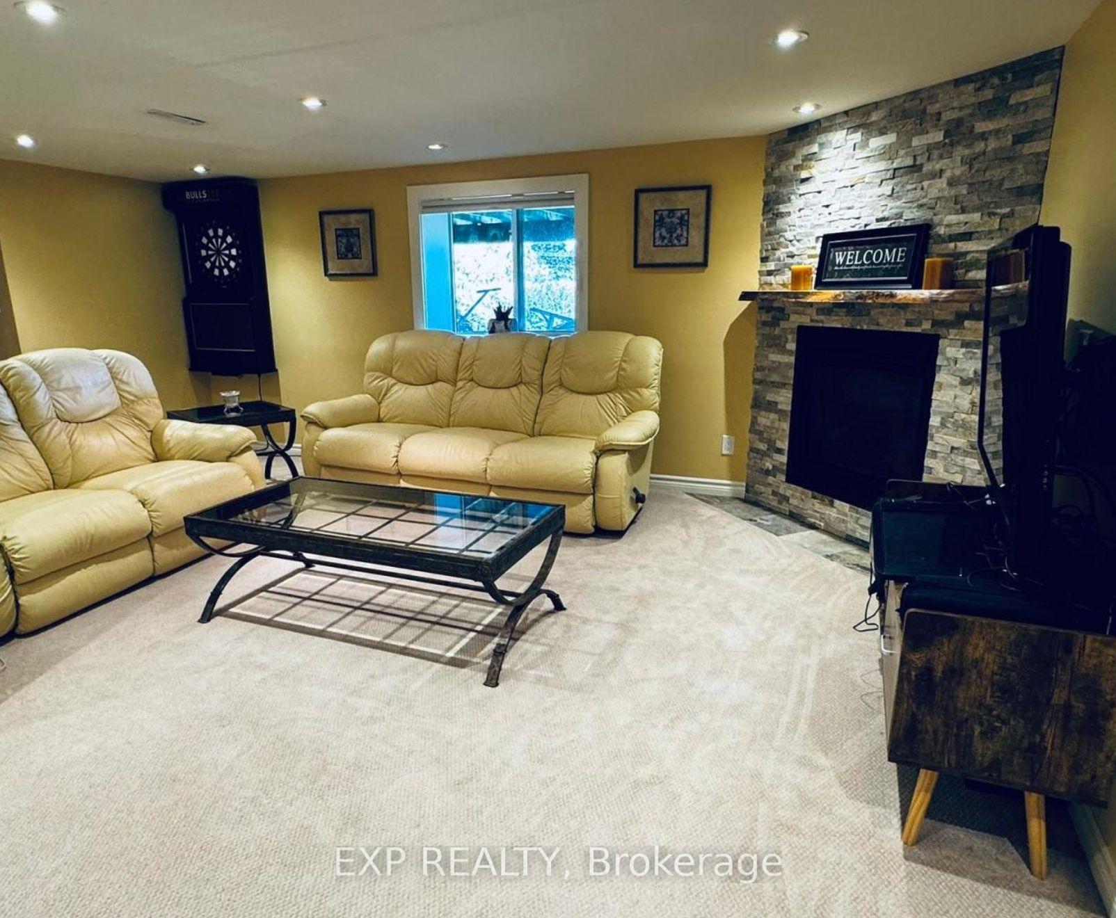Photo 18 of 171 Chamonix Crescent, Blue Mountains — HOMEH