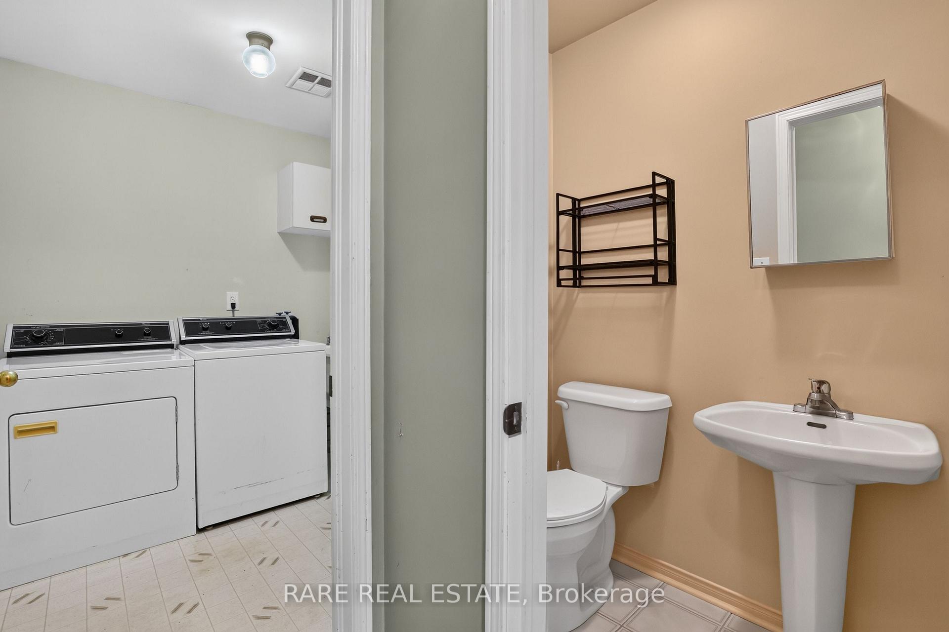 Photo 6 of 7 Longman Drive, Barrie, Northwest — HOMEH