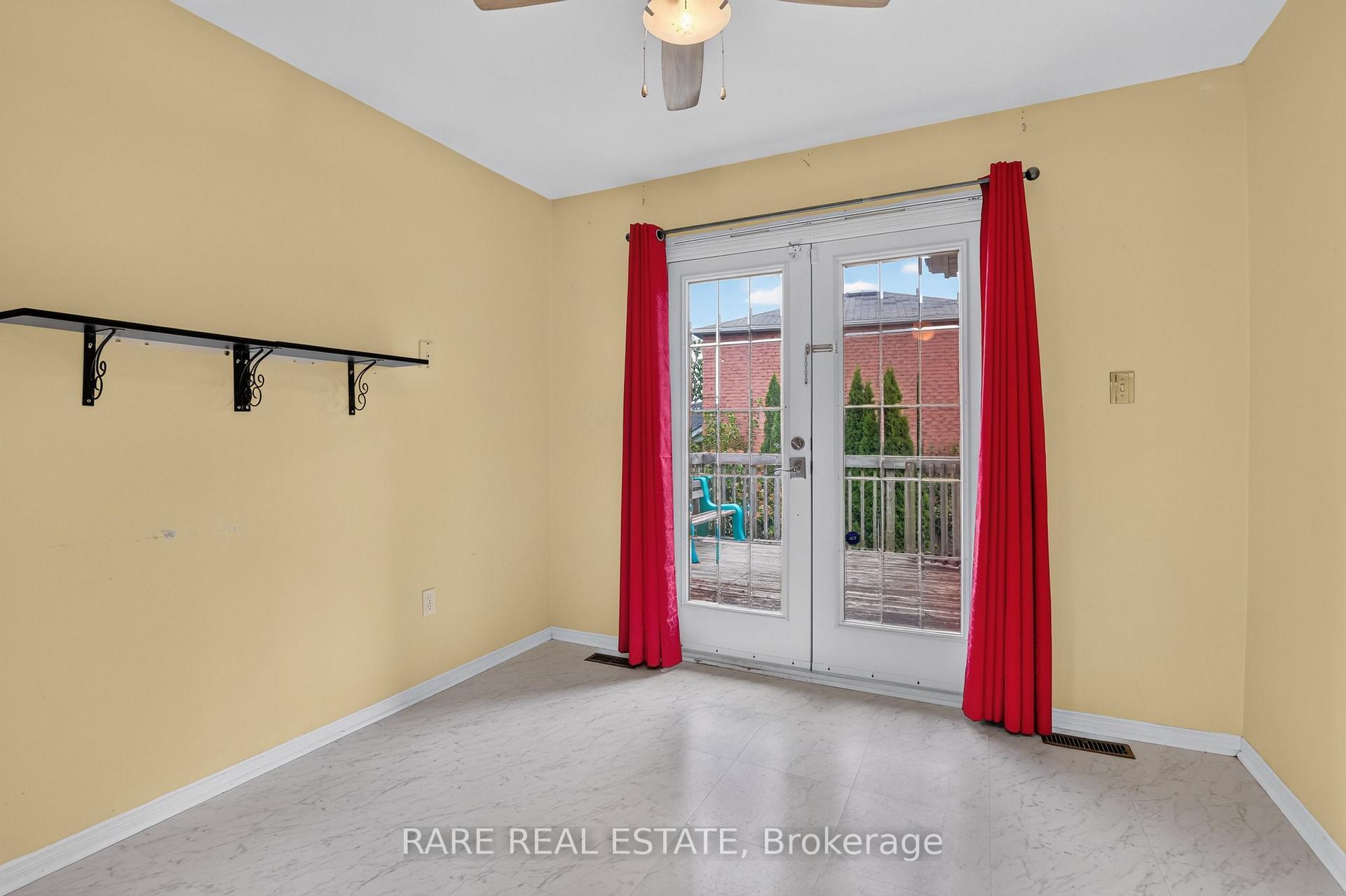 Photo 13 of 7 Longman Drive, Barrie, Northwest — HOMEH