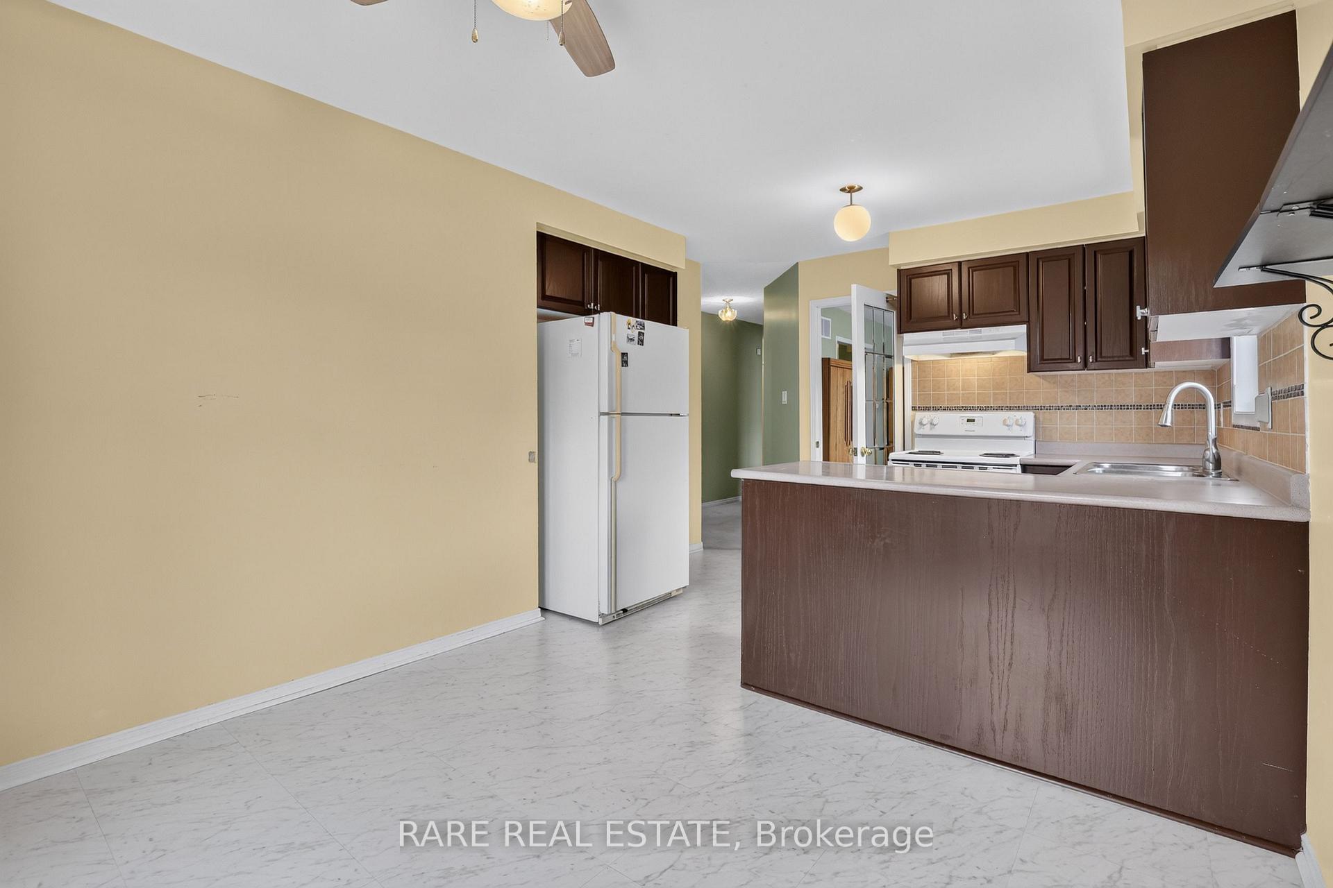 Photo 14 of 7 Longman Drive, Barrie, Northwest — HOMEH