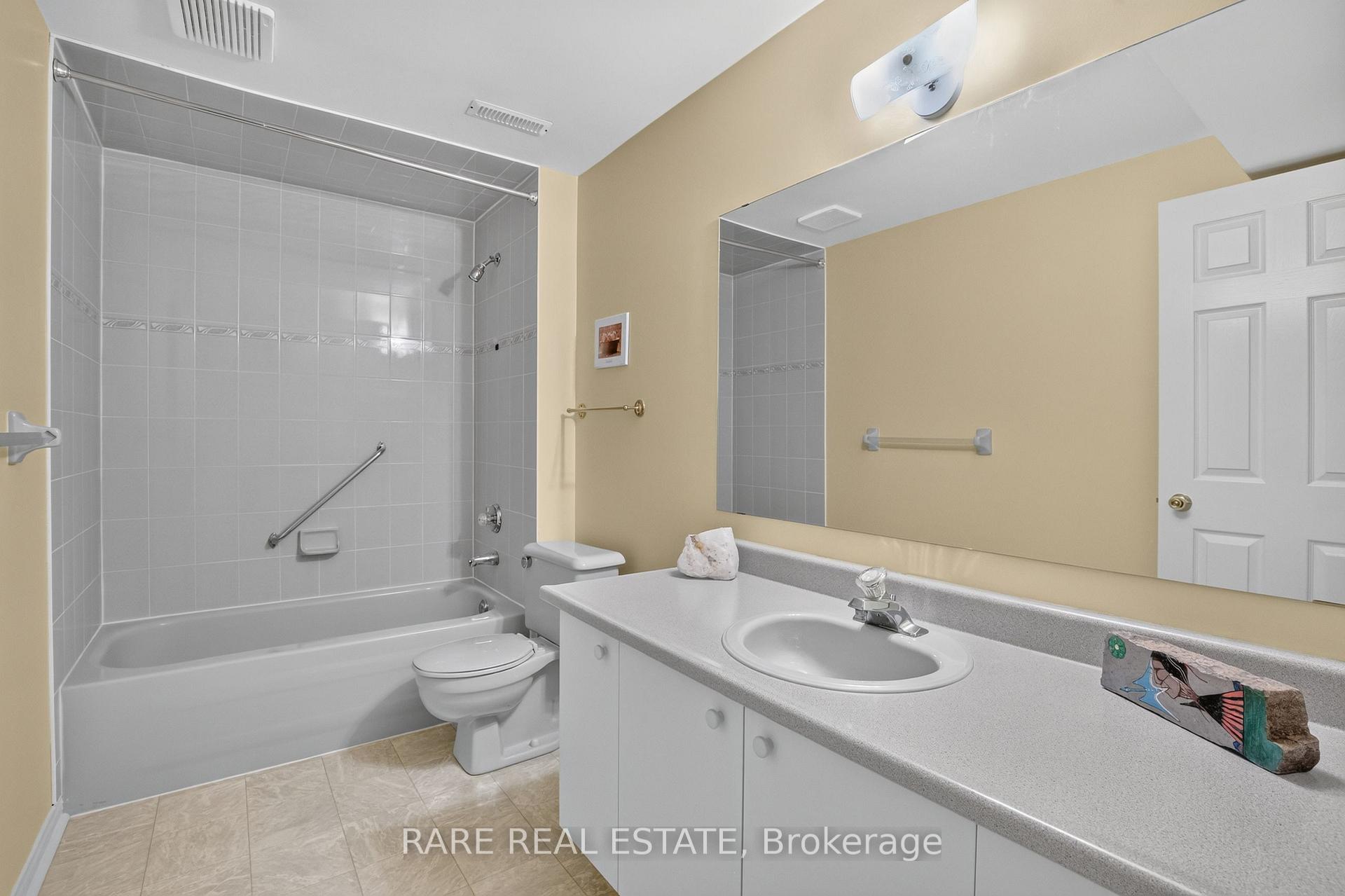 Photo 26 of 7 Longman Drive, Barrie, Northwest — HOMEH