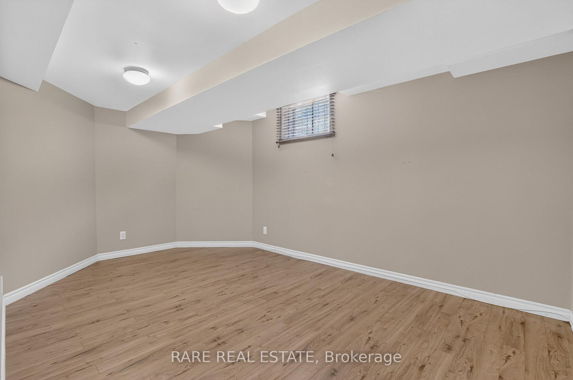Photo 28 of 7 Longman Drive, Barrie, Northwest — HOMEH