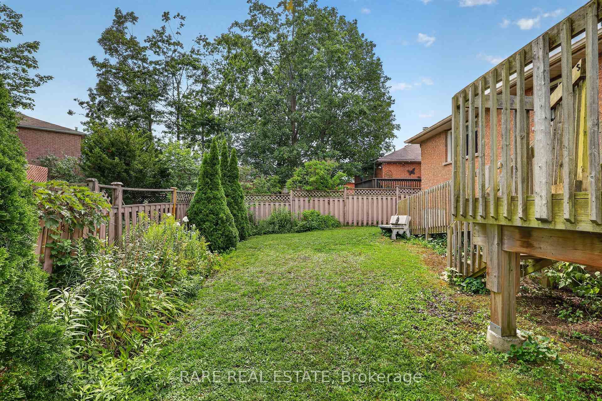 Photo 33 of 7 Longman Drive, Barrie, Northwest — HOMEH