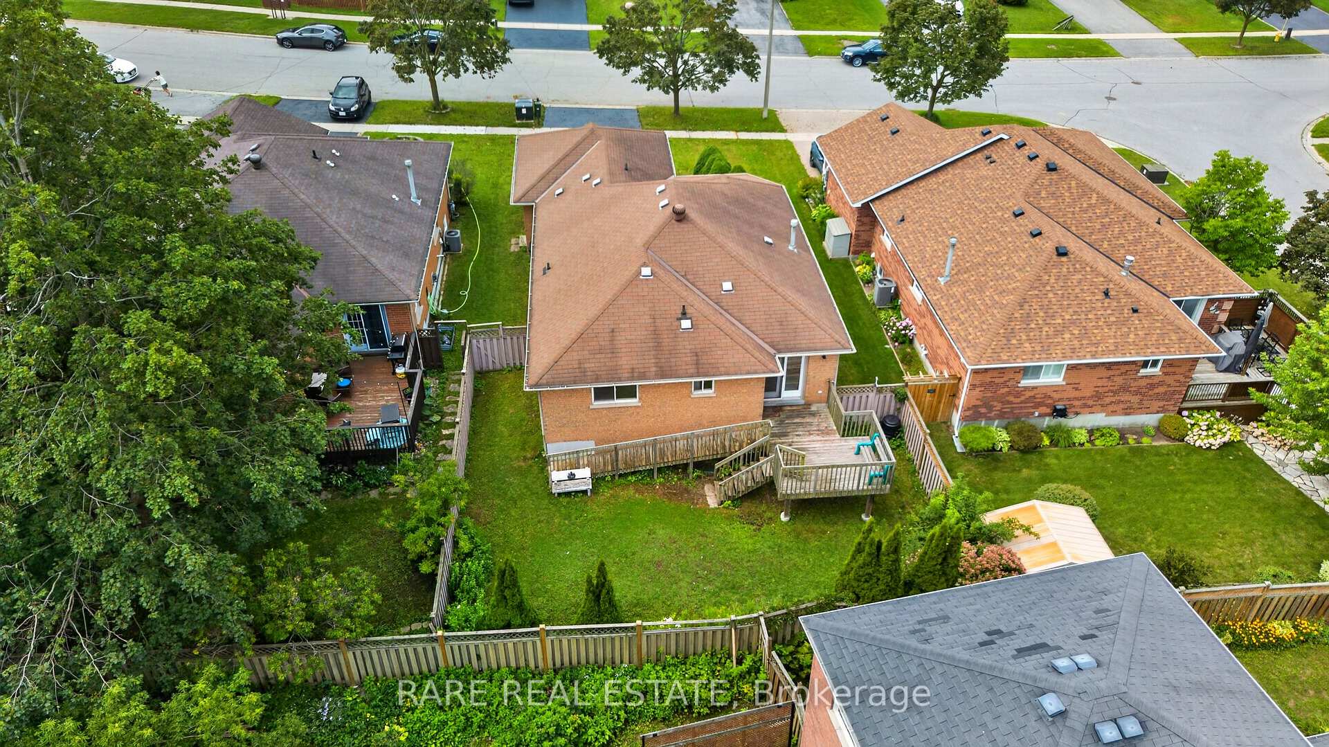 Photo 34 of 7 Longman Drive, Barrie, Northwest — HOMEH