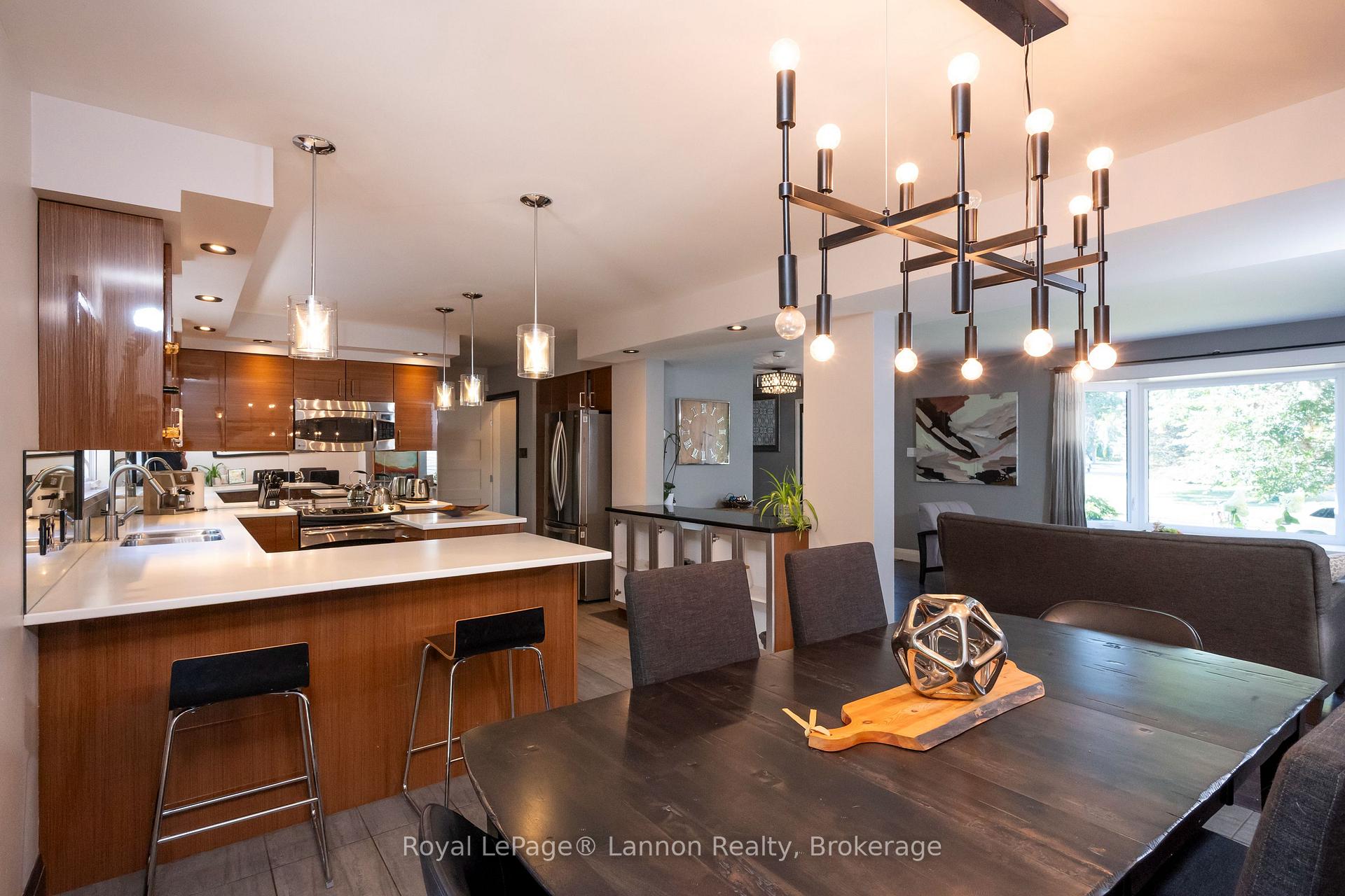 Photo 7 of 245 McComber Crescent, Thunder Bay, Grandview — HOMEH