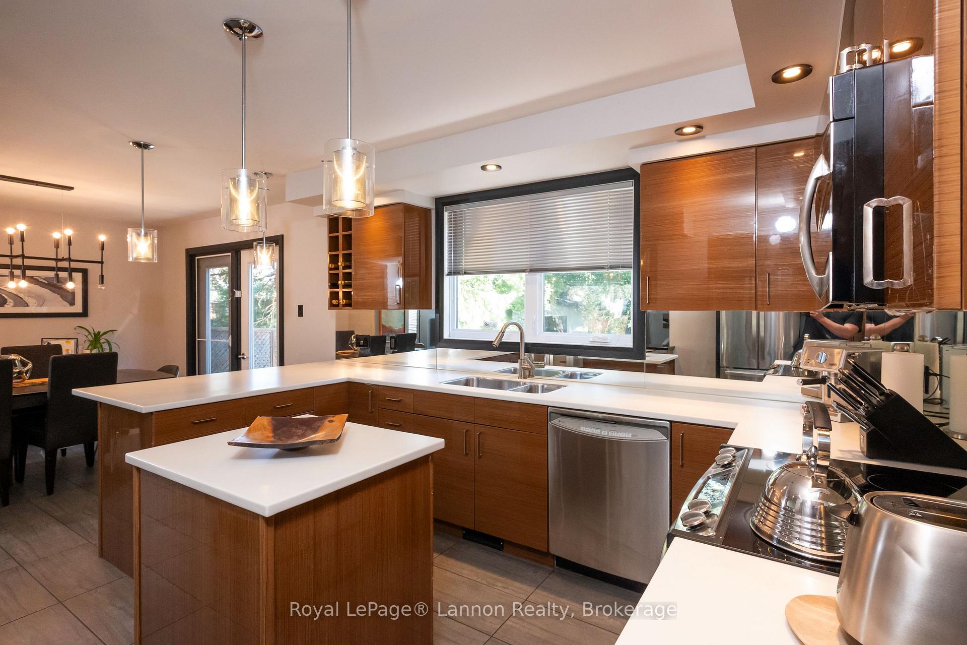 Photo 10 of 245 McComber Crescent, Thunder Bay, Grandview — HOMEH