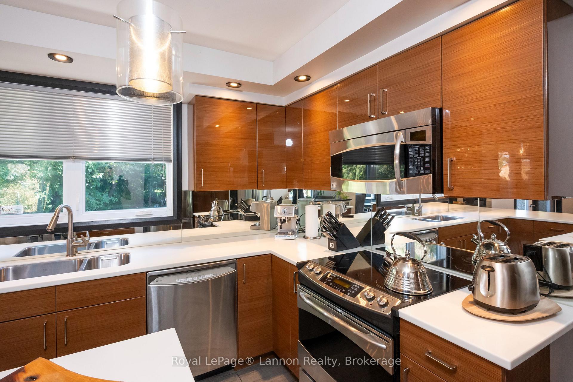 Photo 12 of 245 McComber Crescent, Thunder Bay, Grandview — HOMEH