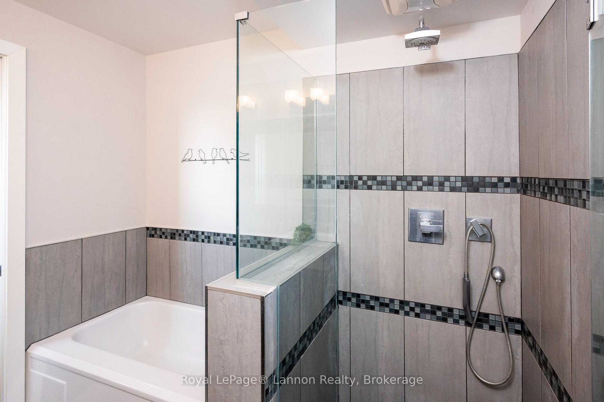 Photo 23 of 245 McComber Crescent, Thunder Bay, Grandview — HOMEH