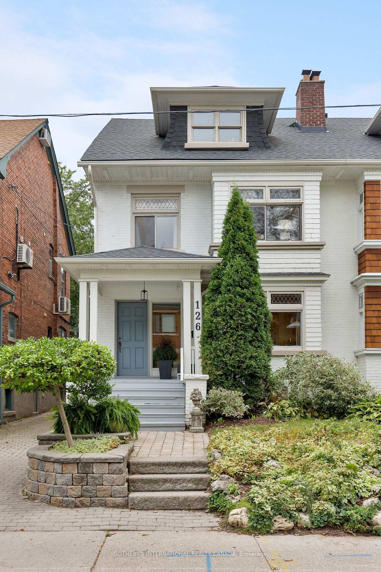 Photo 1 of 126 Hilton Avenue, Toronto, Casa Loma — HOMEH