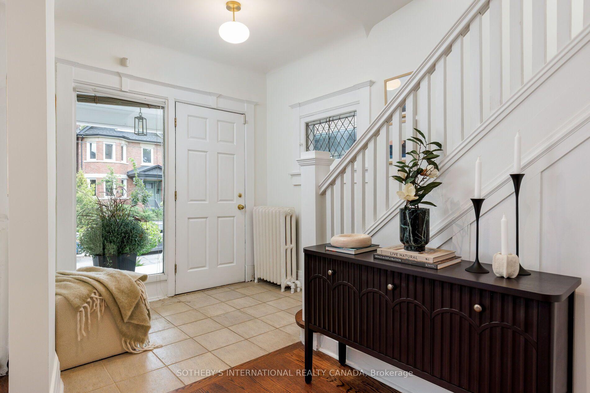 Photo 3 of 126 Hilton Avenue, Toronto, Casa Loma — HOMEH