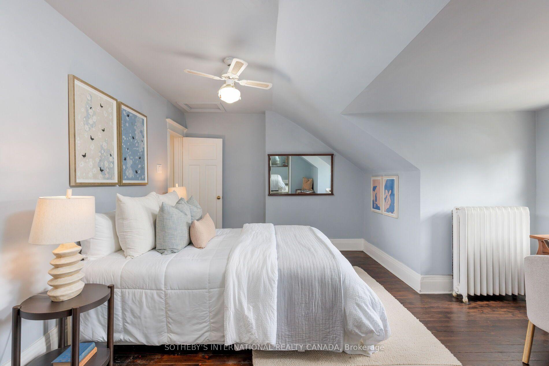 Photo 23 of 126 Hilton Avenue, Toronto, Casa Loma — HOMEH