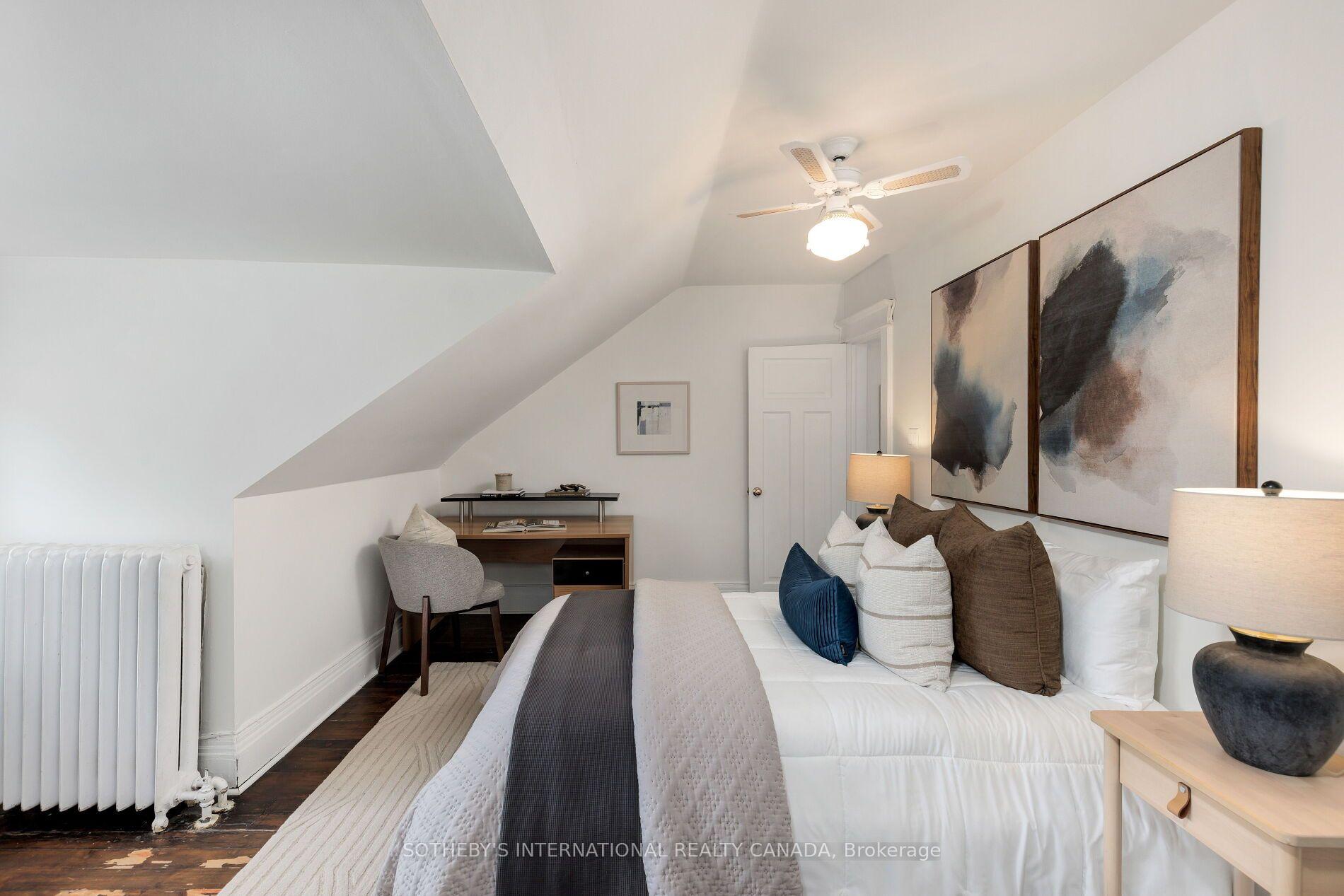 Photo 24 of 126 Hilton Avenue, Toronto, Casa Loma — HOMEH