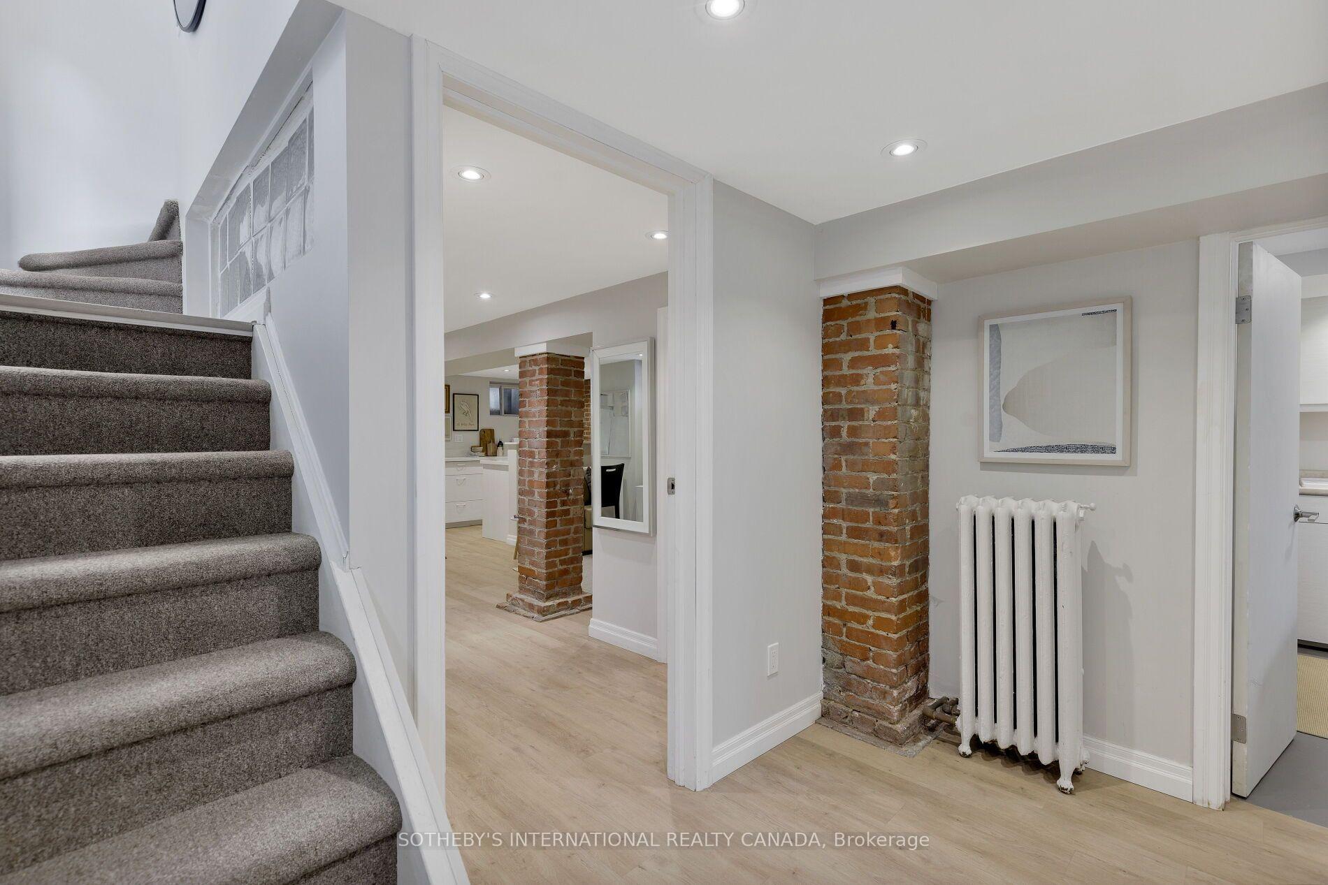 Photo 26 of 126 Hilton Avenue, Toronto, Casa Loma — HOMEH