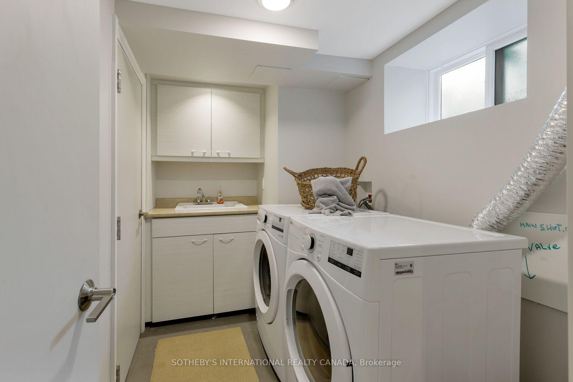 Photo 27 of 126 Hilton Avenue, Toronto, Casa Loma — HOMEH