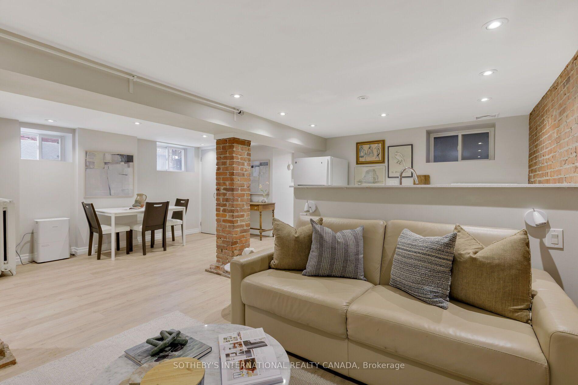 Photo 31 of 126 Hilton Avenue, Toronto, Casa Loma — HOMEH