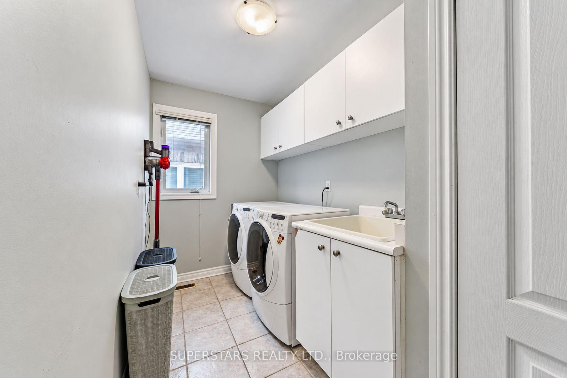 Photo 21 of 167 Humberland Drive, Richmond Hill, Oak Ridges — HOMEH