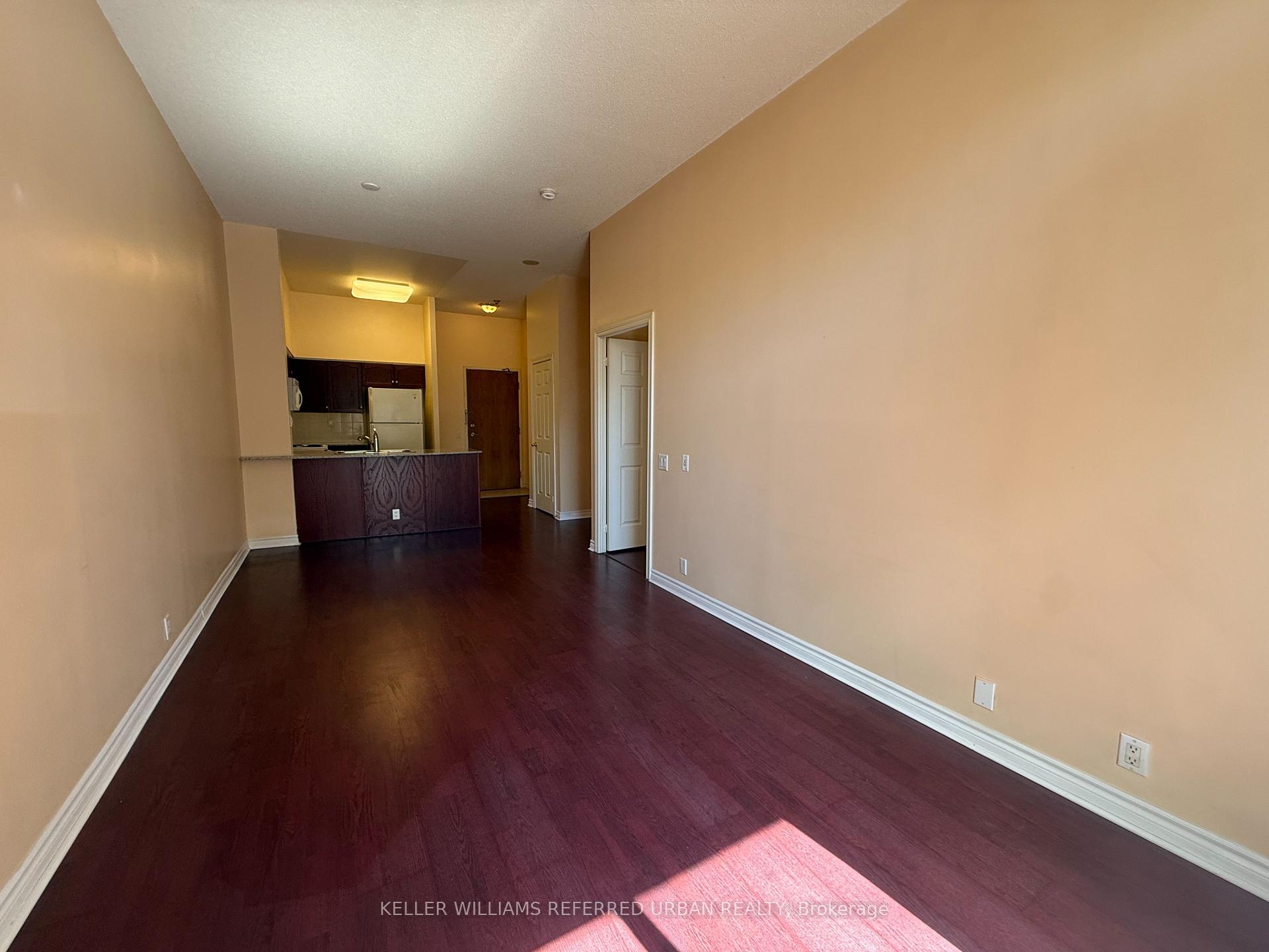 Photo 3 of Unit 110, 1720 Eglinton Avenue E, North York, Victoria Village — HOMEH