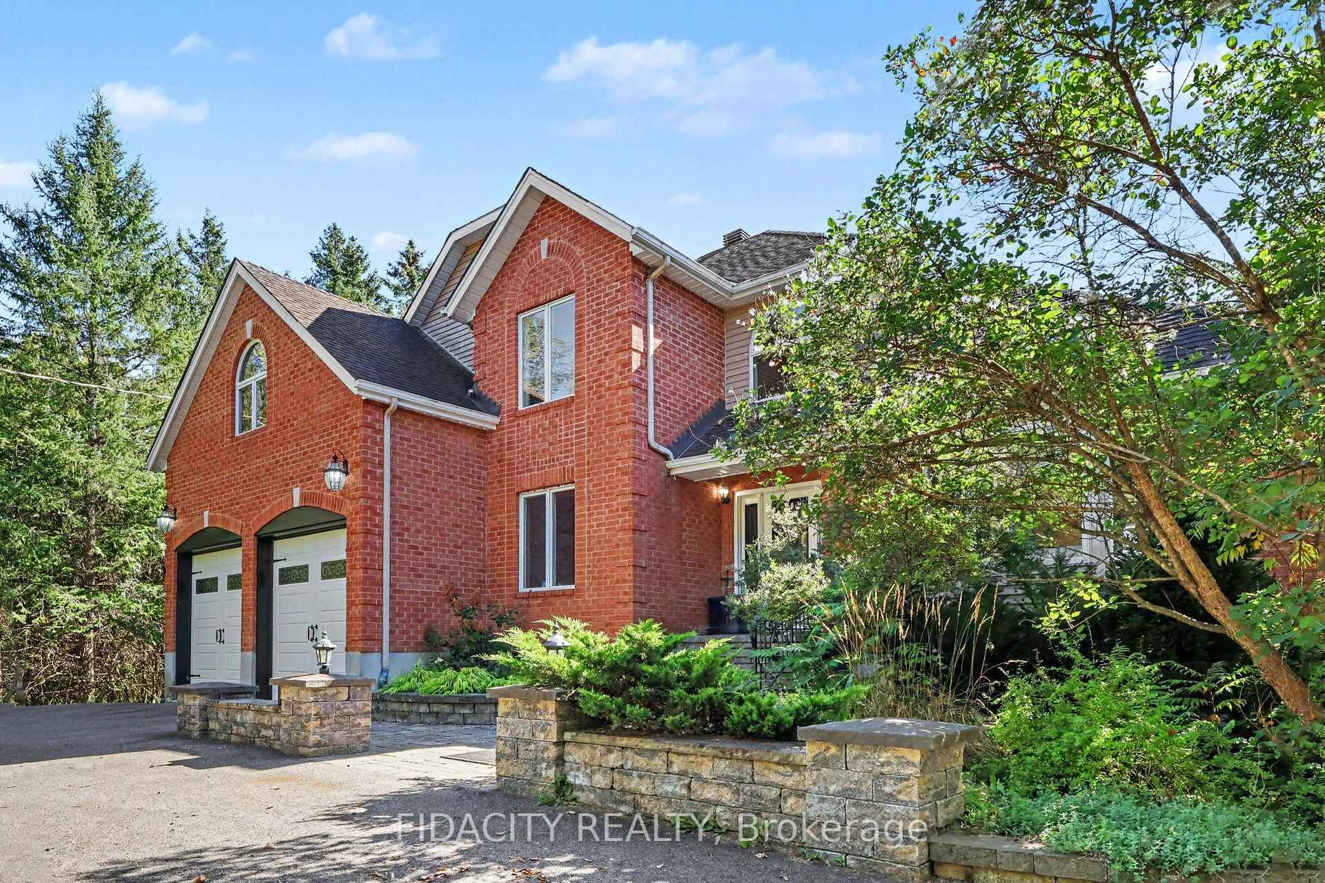 Photo 5 of 88 Constance Lake Road, Ottawa, Kanata - Kanata (North East) — HOMEH