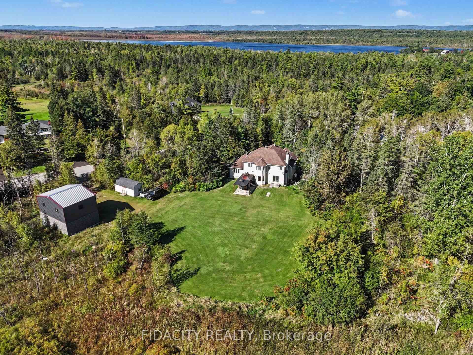 Photo 24 of 88 Constance Lake Road, Ottawa, Kanata - Kanata (North East) — HOMEH