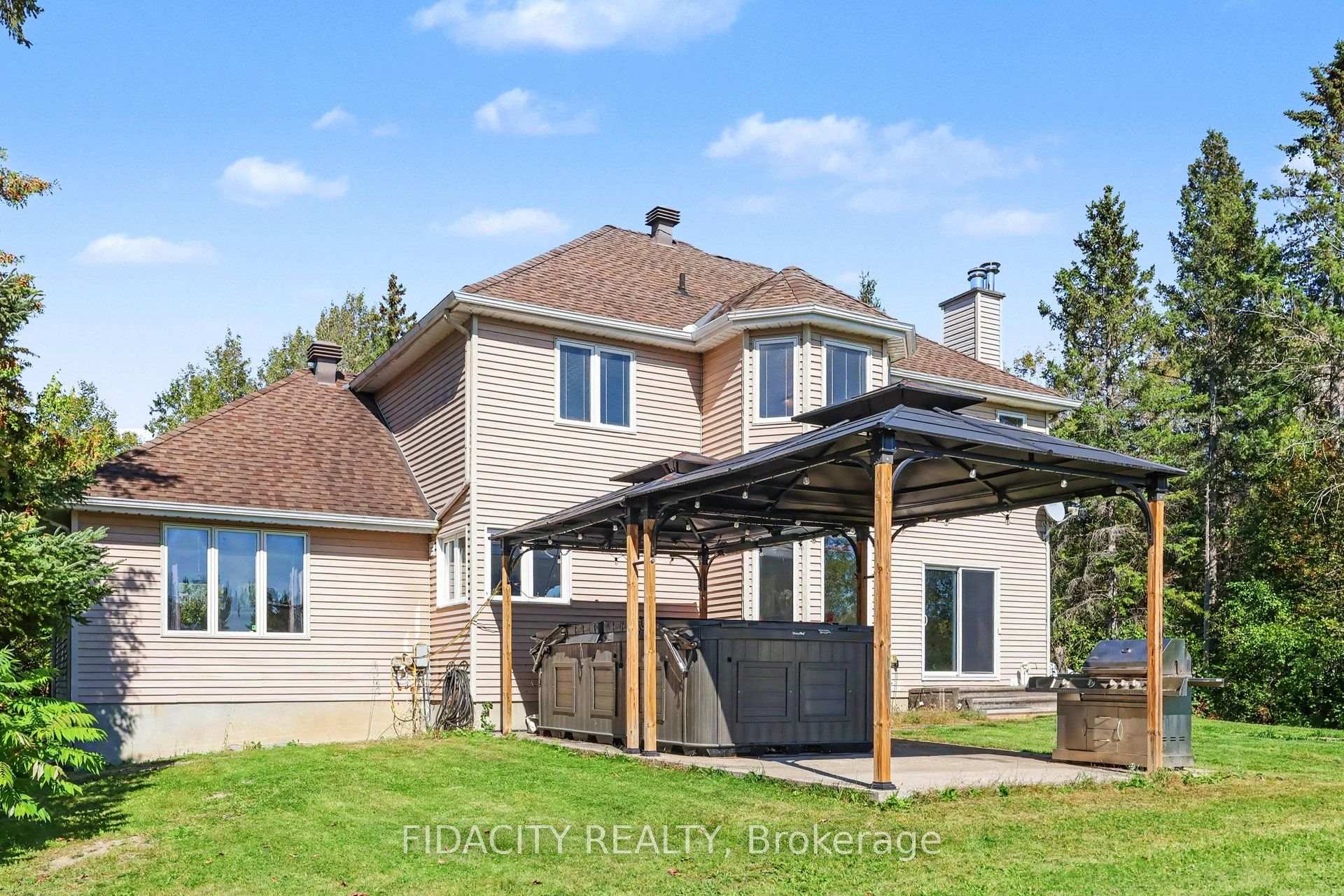 Photo 25 of 88 Constance Lake Road, Ottawa, Kanata - Kanata (North East) — HOMEH