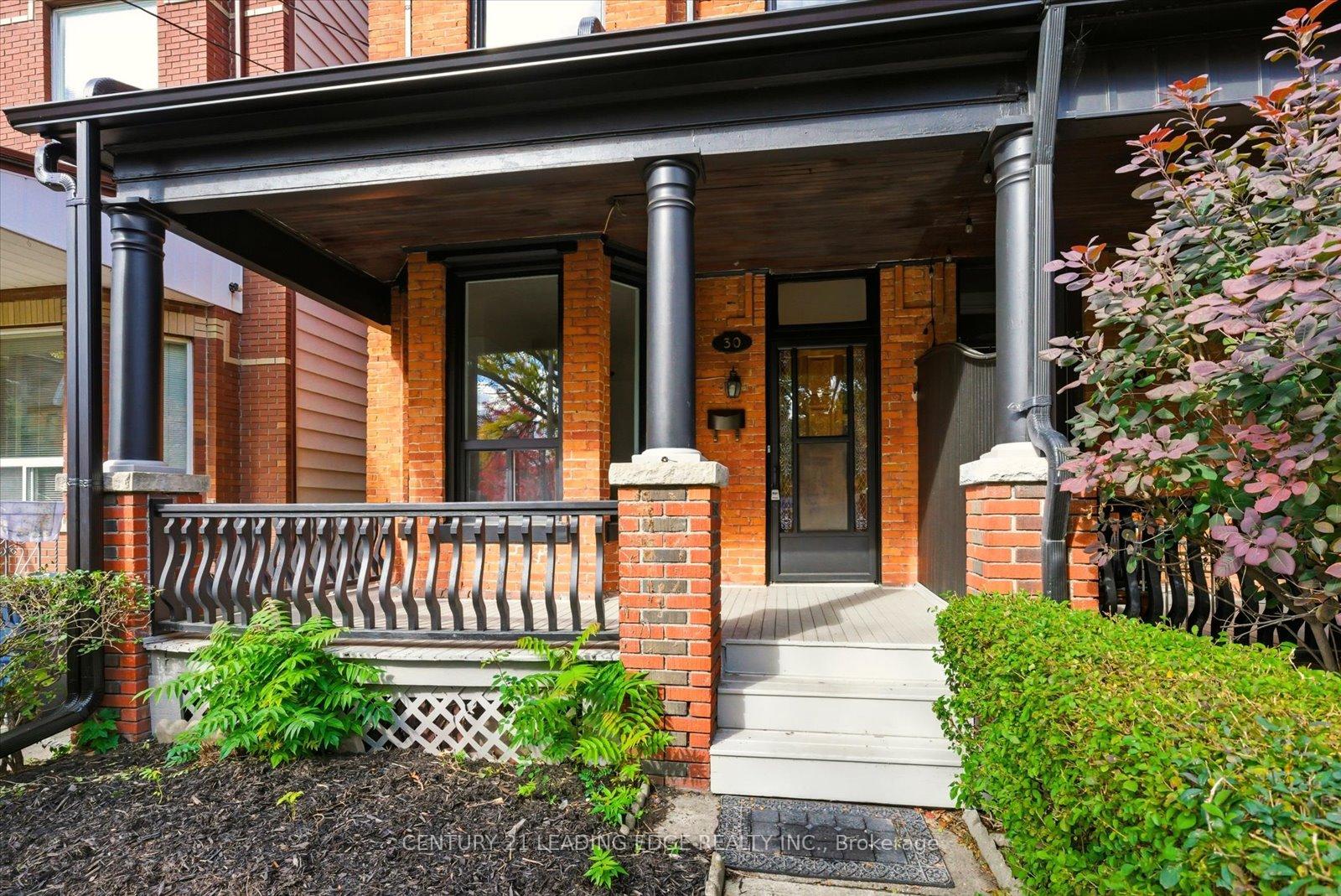 Photo 2 of 30 Ulster Street, Toronto, University — HOMEH