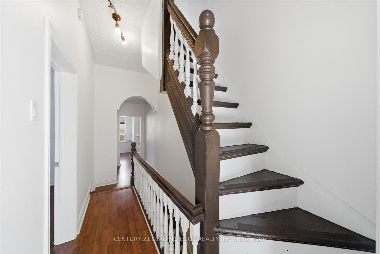 Photo 20 of 30 Ulster Street, Toronto, University — HOMEH