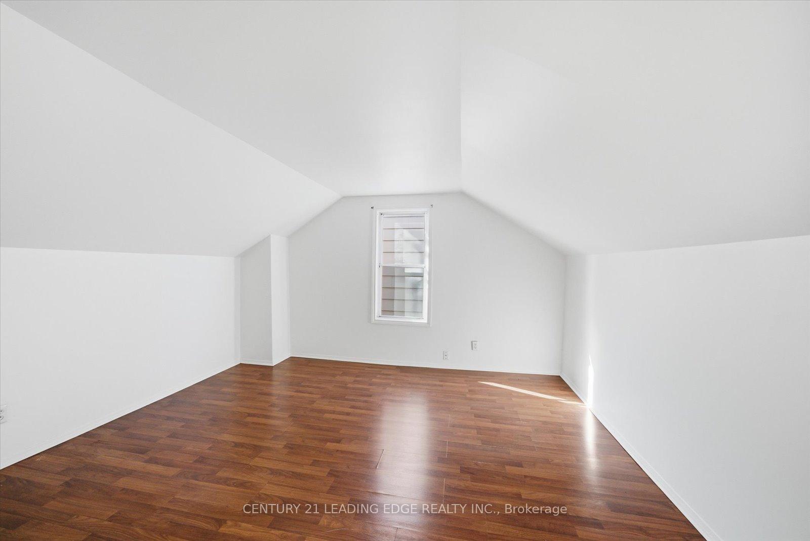 Photo 21 of 30 Ulster Street, Toronto, University — HOMEH