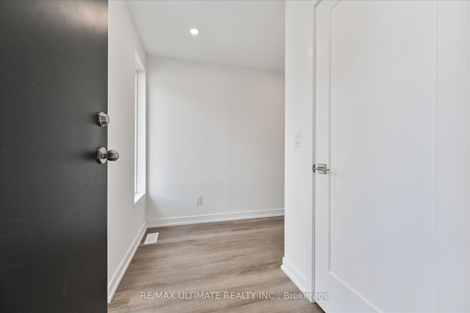 Photo 4 of Unit 1, 21 Lappin Avenue, Toronto, Dovercourt-Wallace Emerson-Junction — HOMEH