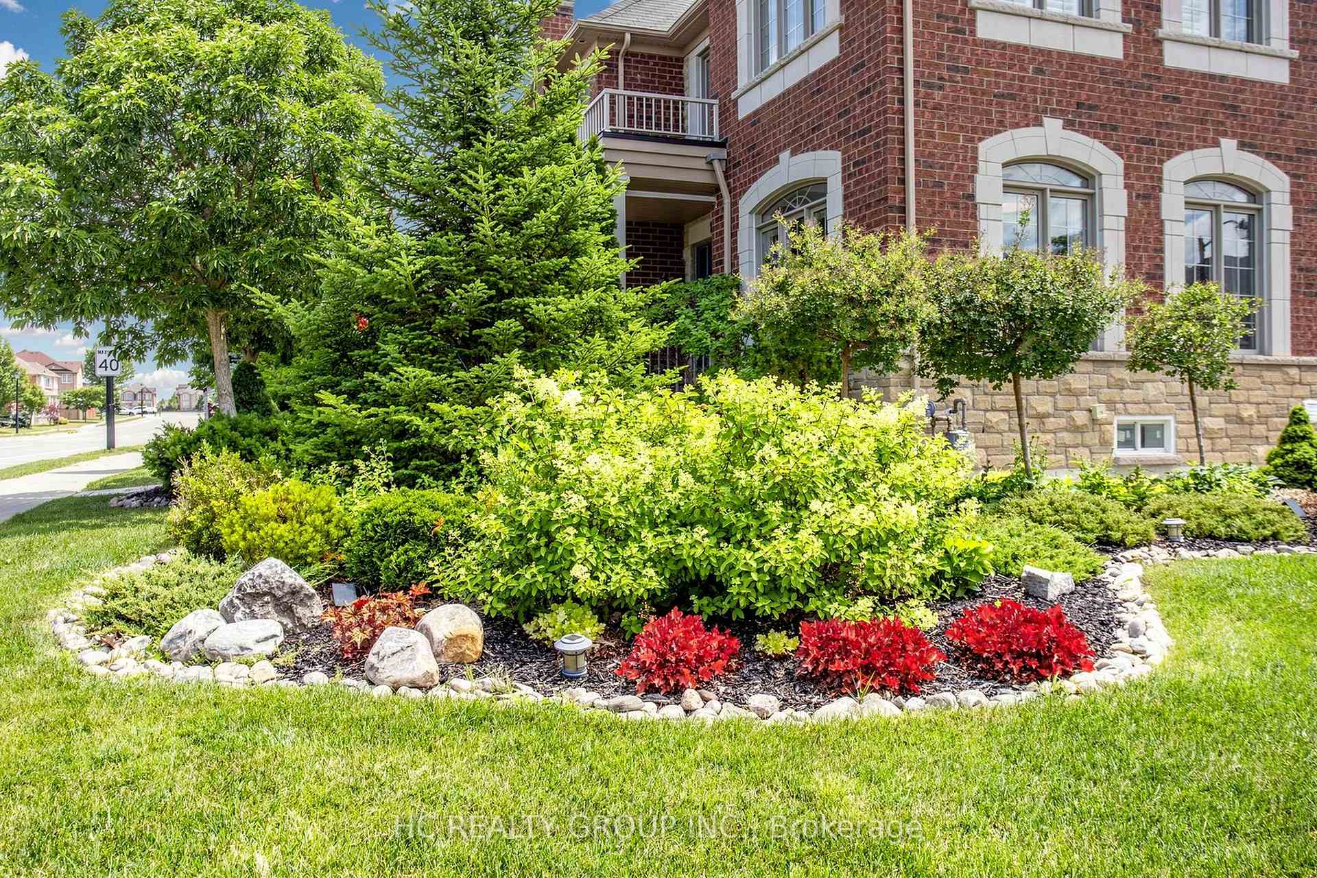 Photo 3 of 1116 Veterans Way, Newmarket, Stonehaven-Wyndham — HOMEH