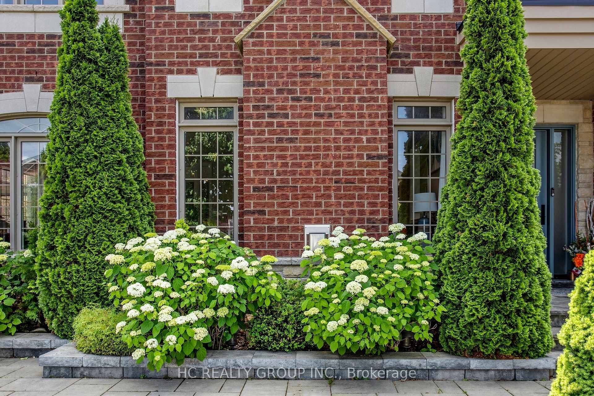 Photo 4 of 1116 Veterans Way, Newmarket, Stonehaven-Wyndham — HOMEH