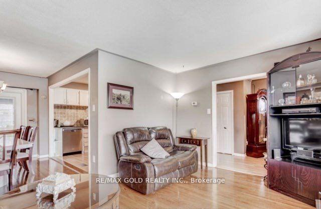Photo 6 of Unit Basement, 6 Monaco Court, North York, Black Creek — HOMEH