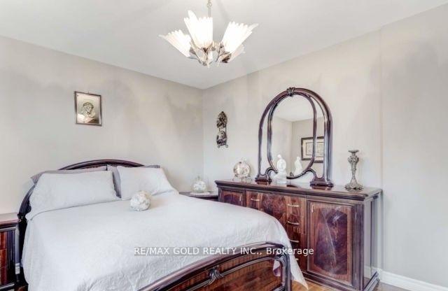 Photo 14 of Unit Basement, 6 Monaco Court, North York, Black Creek — HOMEH