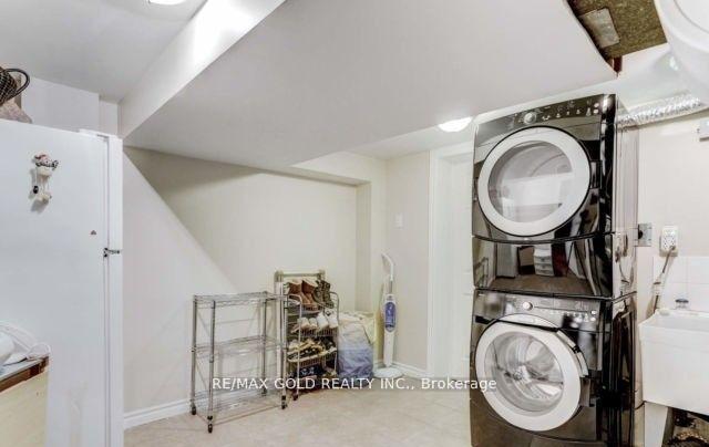 Photo 25 of Unit Basement, 6 Monaco Court, North York, Black Creek — HOMEH