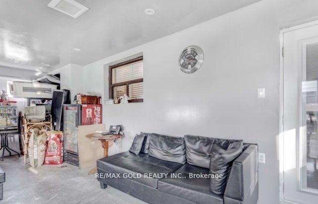 Photo 37 of Unit Basement, 6 Monaco Court, North York, Black Creek — HOMEH