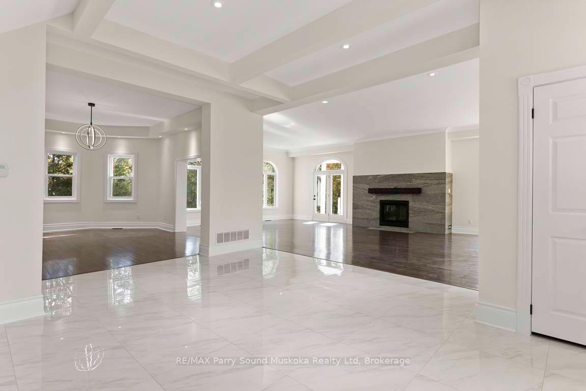 Photo 13 of 14-16 Knowles Crescent, Seguin — HOMEH