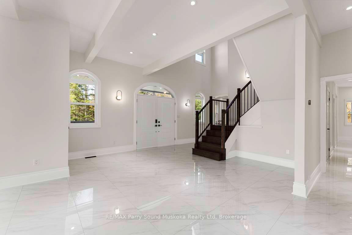 Photo 16 of 14-16 Knowles Crescent, Seguin — HOMEH