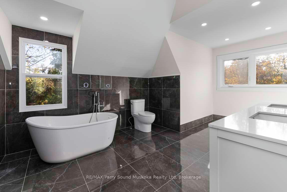 Photo 21 of 14-16 Knowles Crescent, Seguin — HOMEH
