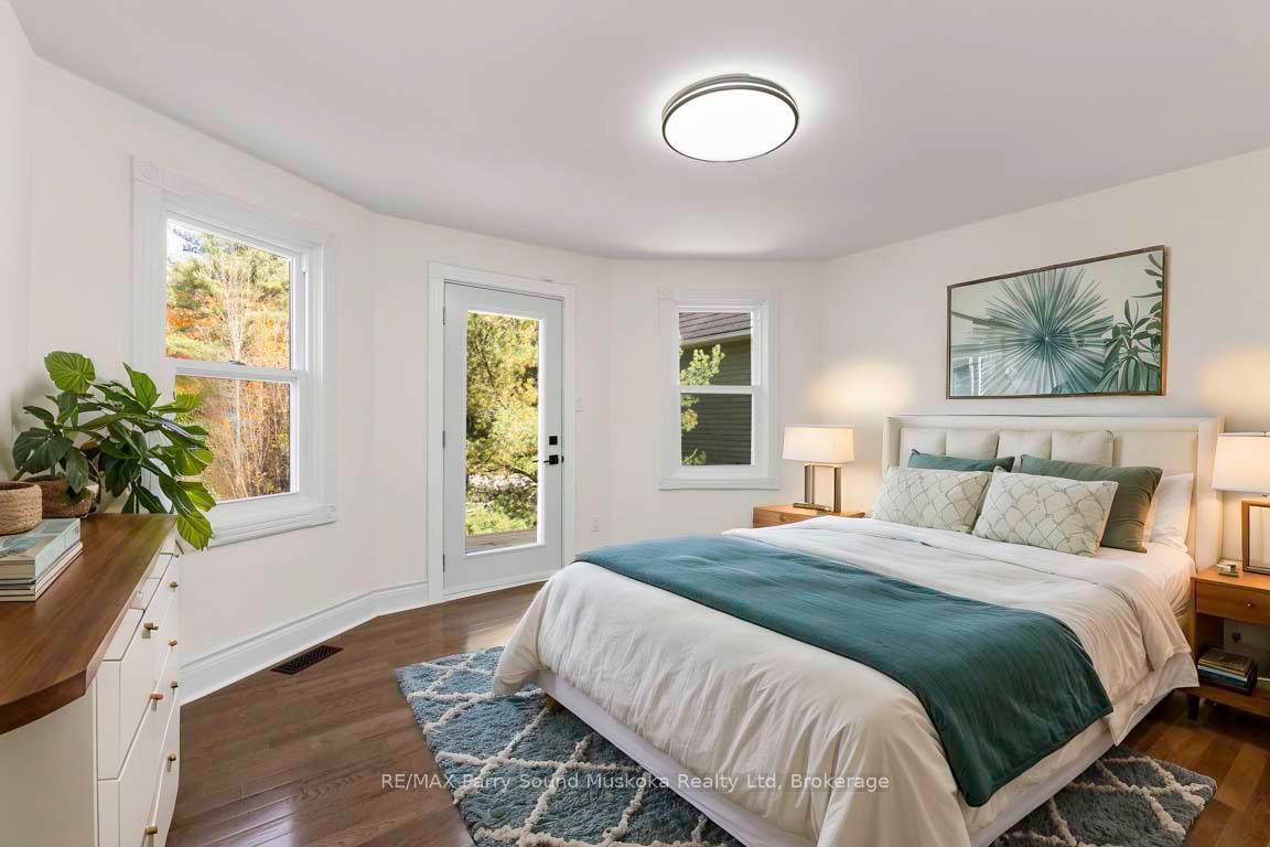 Photo 24 of 14-16 Knowles Crescent, Seguin — HOMEH