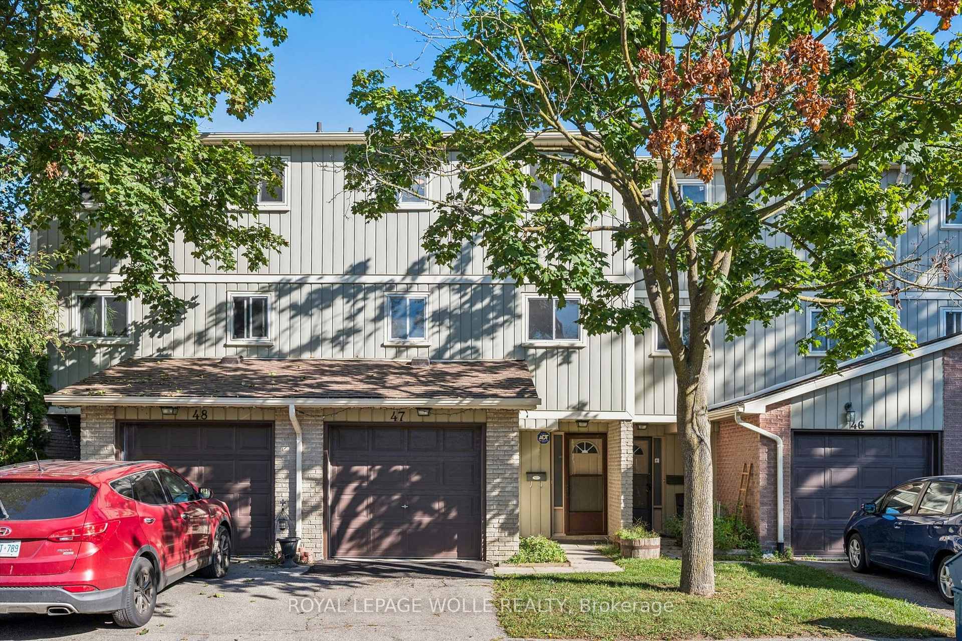 Photo 2 of Unit 47, 51 Paulander Drive, Kitchener, Victoria Hills — HOMEH
