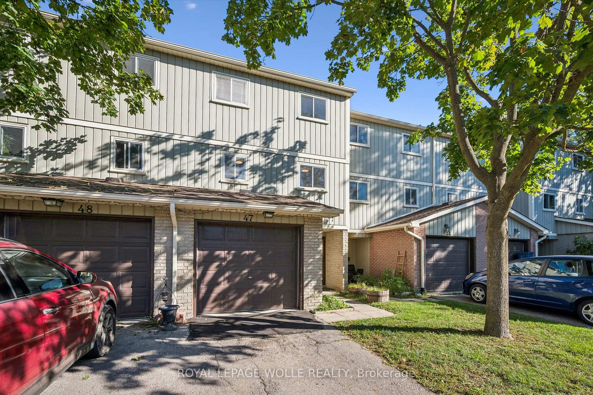 Photo 4 of Unit 47, 51 Paulander Drive, Kitchener, Victoria Hills — HOMEH