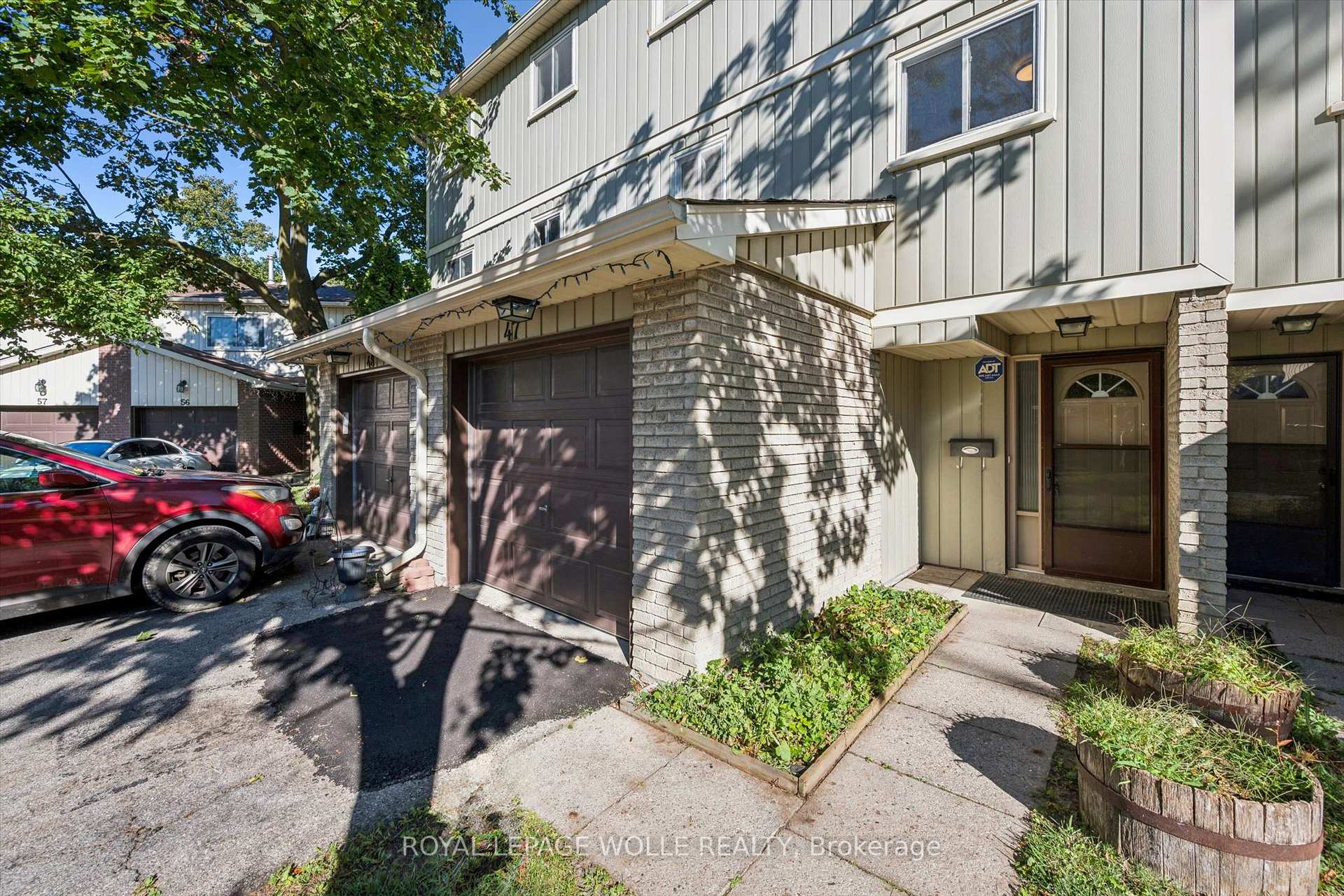 Photo 5 of Unit 47, 51 Paulander Drive, Kitchener, Victoria Hills — HOMEH