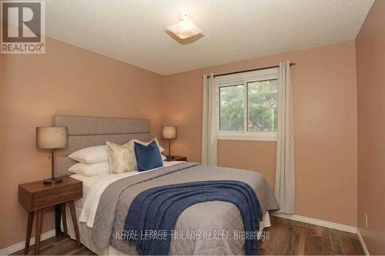 Photo 10 of Unit 2, 131 Bonaventure Drive, London, East I — HOMEH