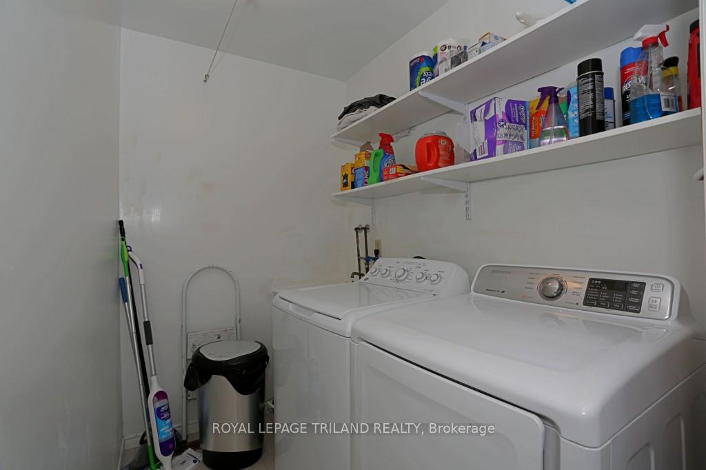 Photo 14 of Unit 2, 131 Bonaventure Drive, London, East I — HOMEH