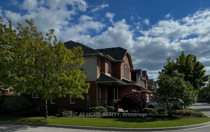 Photo 4 of 5383 Haldimand Crescent, Burlington, Orchard — HOMEH