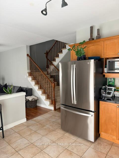 Photo 12 of 5383 Haldimand Crescent, Burlington, Orchard — HOMEH