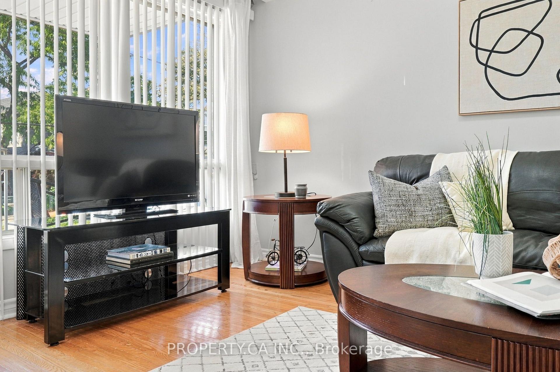 Photo 7 of 581A Delaware Avenue, Toronto, Wychwood — HOMEH