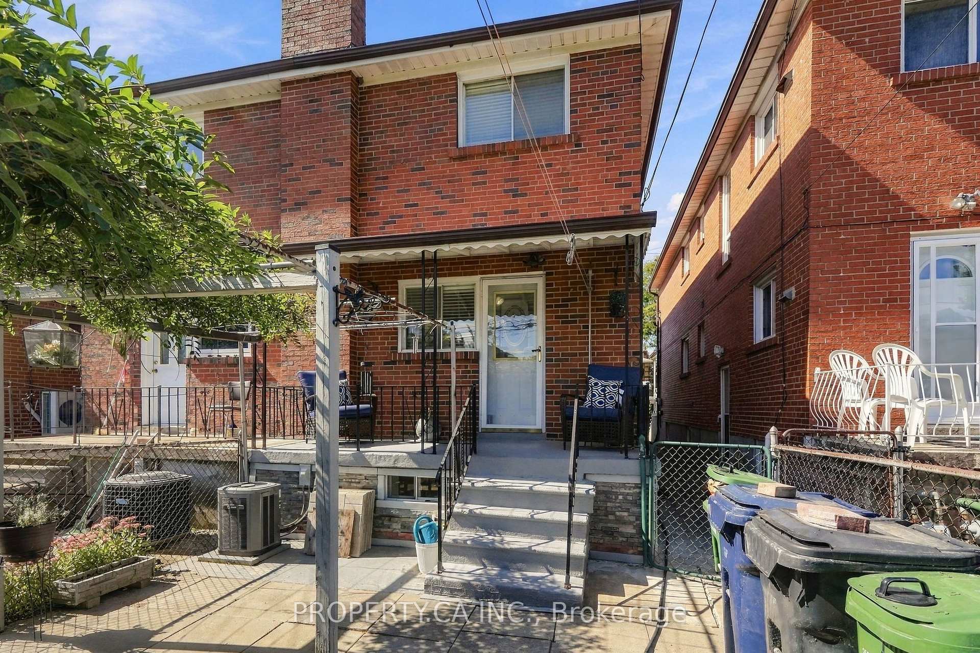 Photo 29 of 581A Delaware Avenue, Toronto, Wychwood — HOMEH